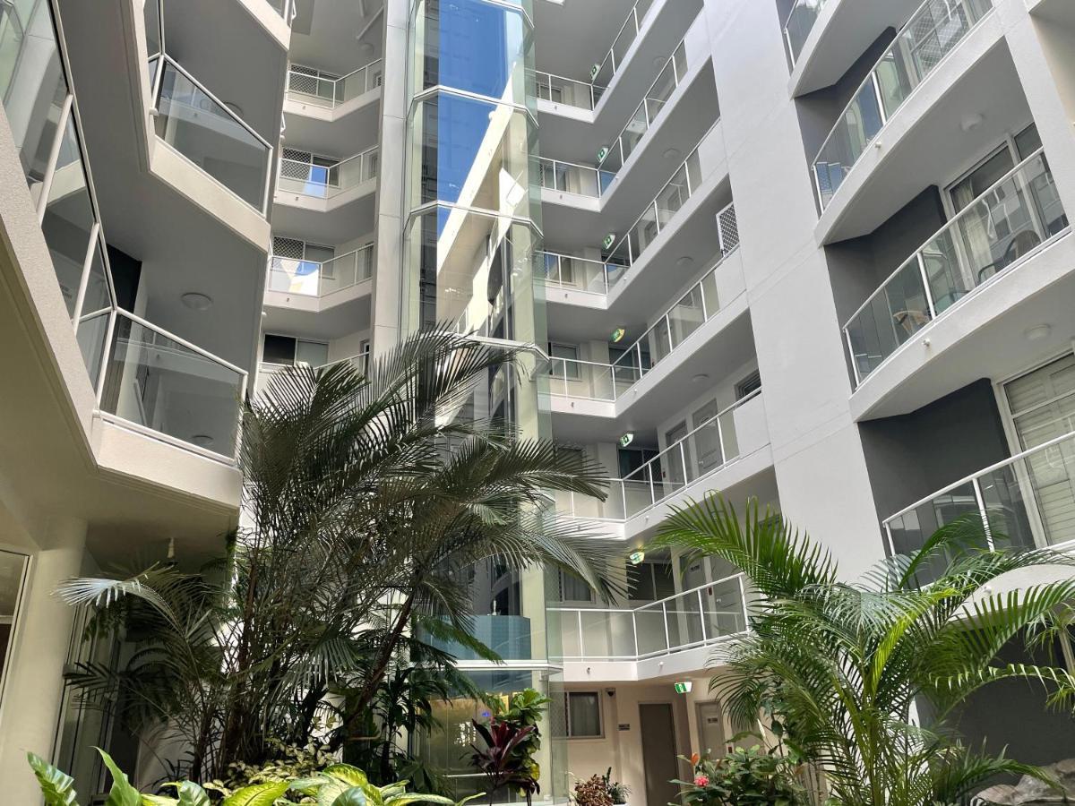 The Atrium Resort Gold Coast Exterior photo